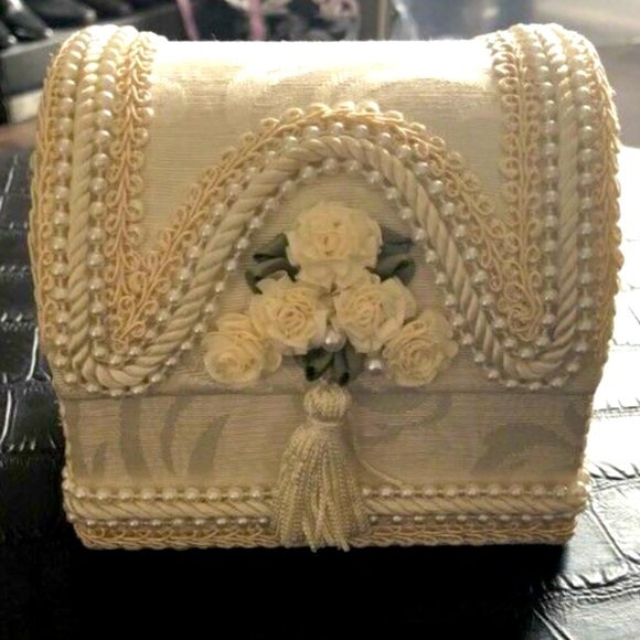 Wedding Ring Box - Picture 3 of 3